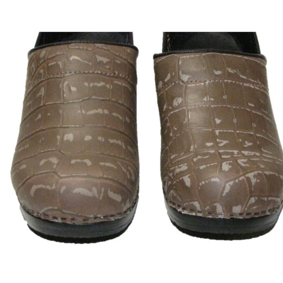 Sanita Nurses Clogs Brown Distressed Size 39 - Picture 4 of 8